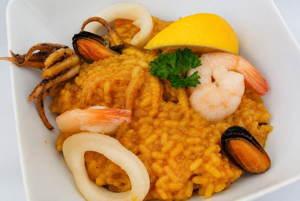 paella cu fructe de mare