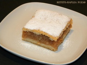 placinta de mere cu foi de casa