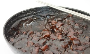 porc cu pasta de fasole neagra1