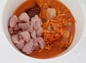 Supa de kimchi cu porc si tofu1