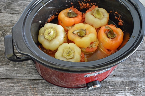 Ardei umpluti la Crock Pot