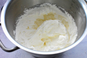 Crema cu mascarpone si frisca