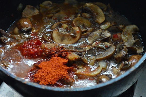 tocanita de ciuperci