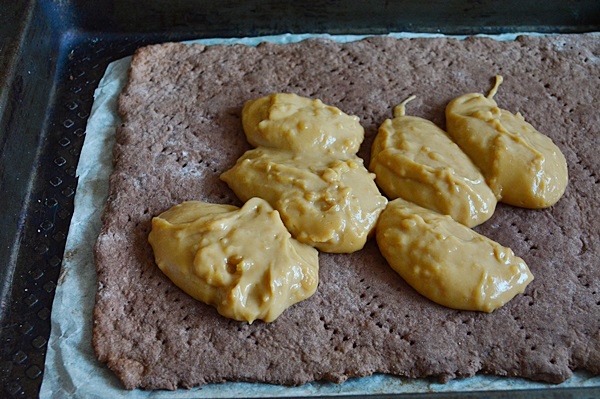 Prajitura cu foi si crema caramel