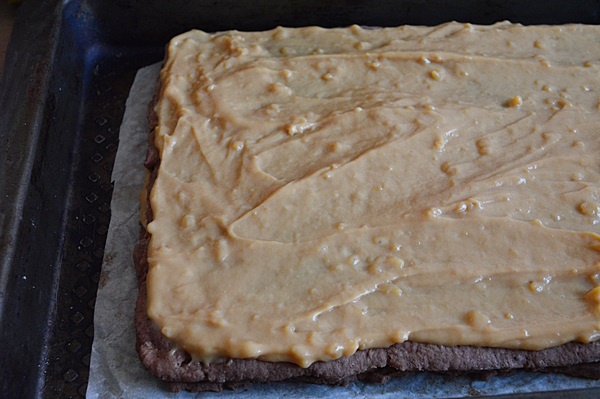 Prajitura cu foi si crema caramel