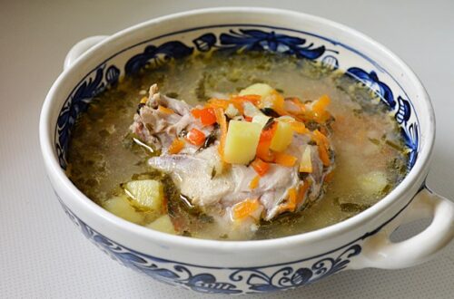 Ciorba de pui cu legume