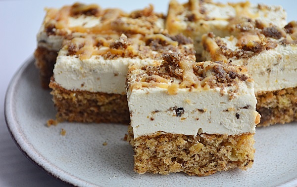 prajitura cu nuca si caramel