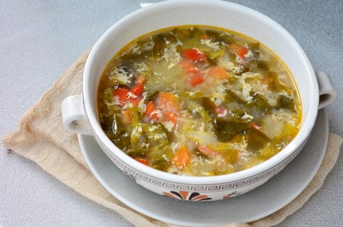 ciorba de salata verde cu legume